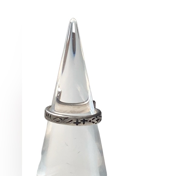 Vintage SILPADA Garnet Sterling Silver Tribal Band Ring Cross Symbols Jewelry - Picture 11 of 12